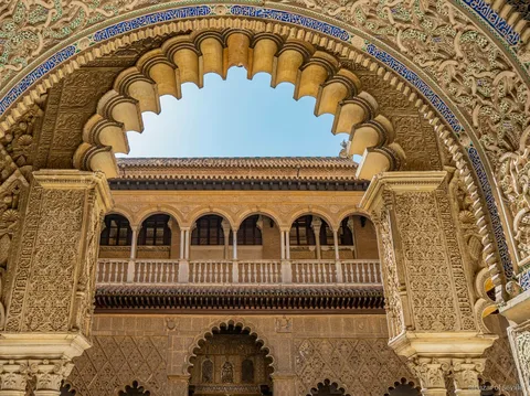 Royal Alcázar of Seville audio guide ticket, palace courtyard