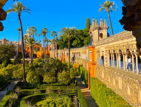 Alcázar, Cathedral and Giralda skip-the-line tour, Seville old town
