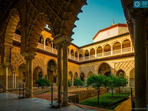 Royal Alcázar of Seville guided visit, part of the combo tour