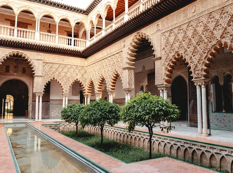 Alcázar of Seville VIP early access tour, empty palace before opening