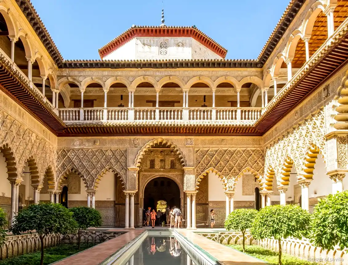 Bilhete sem fila do Alcázar de Sevilha, arcos do Pátio das Donzelas