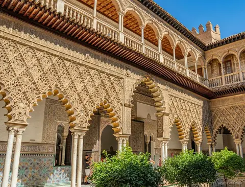 Jardin du Prince à l'intérieur du parcours audioguidé de l'Alcazar de Séville