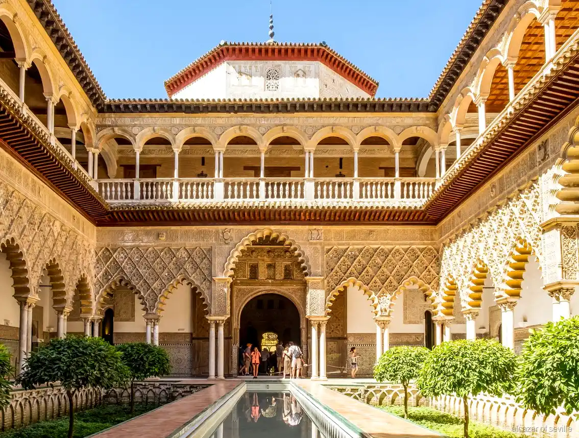 Alcázar of Seville skip-the-line ticket, Patio de las Doncellas arches